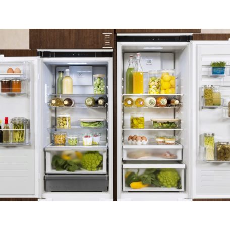 Electrolux ENA7CD19S beépíthető alulfagyasztós kombi hűtő, 188.4 cm
