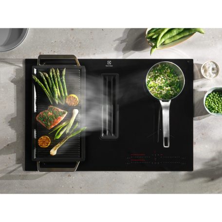 Electrolux KCC83443 indukciós főzőlap beépített páraelszívóval 80 cm - ComboHob