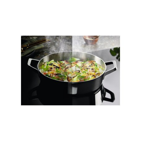 Electrolux LFC319X Kürtős páraelszívó, 90 cm