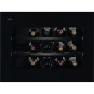 AEG NKW8P21KAB beépíthető kompakt borhűtő, 15 palack, 44 cm