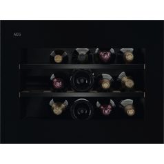   AEG NKW8P21KAB beépíthető kompakt borhűtő, 15 palack, 44 cm