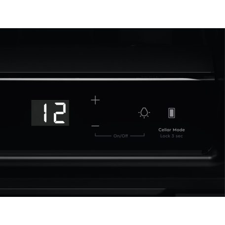 AEG NKW8P21KAT beépíthető kompakt borhűtő, 15 palack, 44 cm