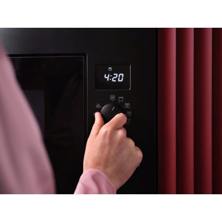 AEG NMB6G261UB beépíthető mikrohullámú sütő grill funkcióval