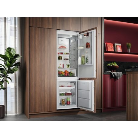 AEG TC7CS18GES alulfagyasztós kombinált hűtő, 177,2 cm