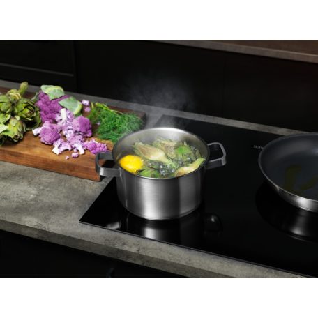 AEG TO64IC00FB beépíthető Indukciós főzőlap, Hob2Hood, 60 cm