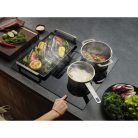 AEG TT64CB00CB beépíthető indukciós főzőlap beépített páraelszívóval, 60 cm